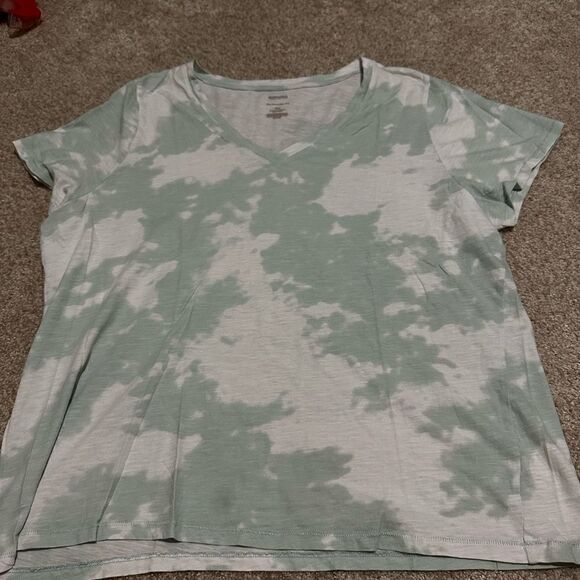 Sonoma everyday tee vneck - Picture 1 of 2